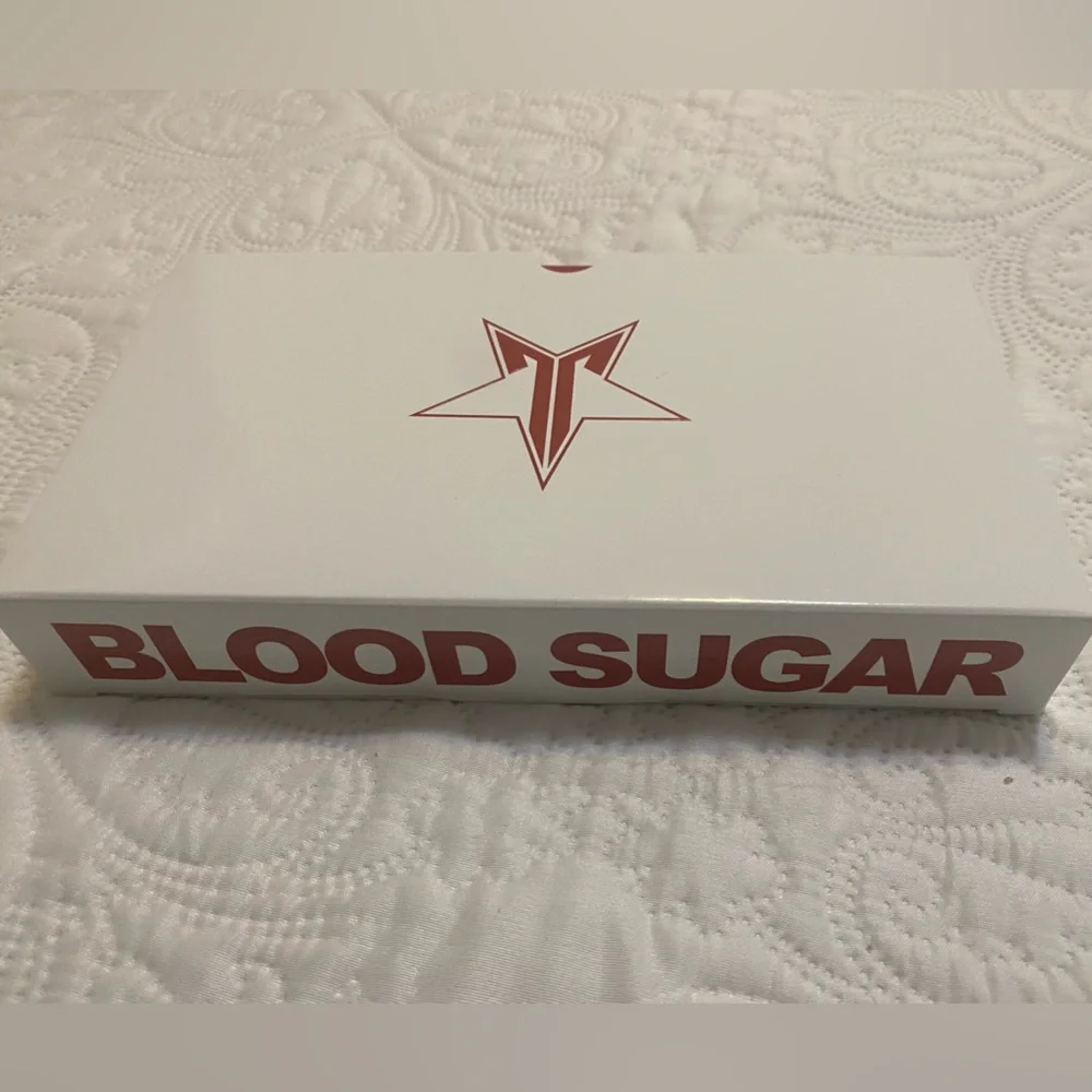 Jeffree Star Blood Sugar Palette - Red and Pink Tones